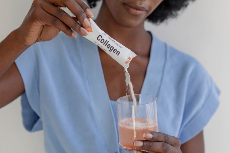 Cómo tomar tus suplementos: Consejos prácticos de uso